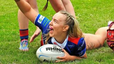 Evie Barnes re-signs for Hornets Women for 2026